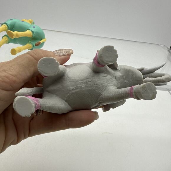 Animal Figures Cake Topper Giraffe In Blue PJs and Elephant in Pink Set of 2 - Picture 8 of 9